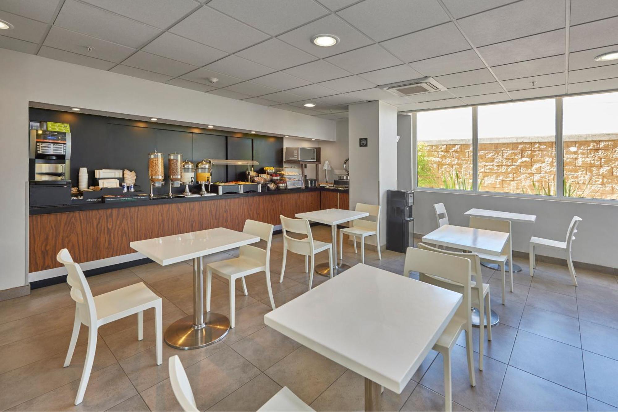 City Express By Marriott Monterrey Norte Экстерьер фото