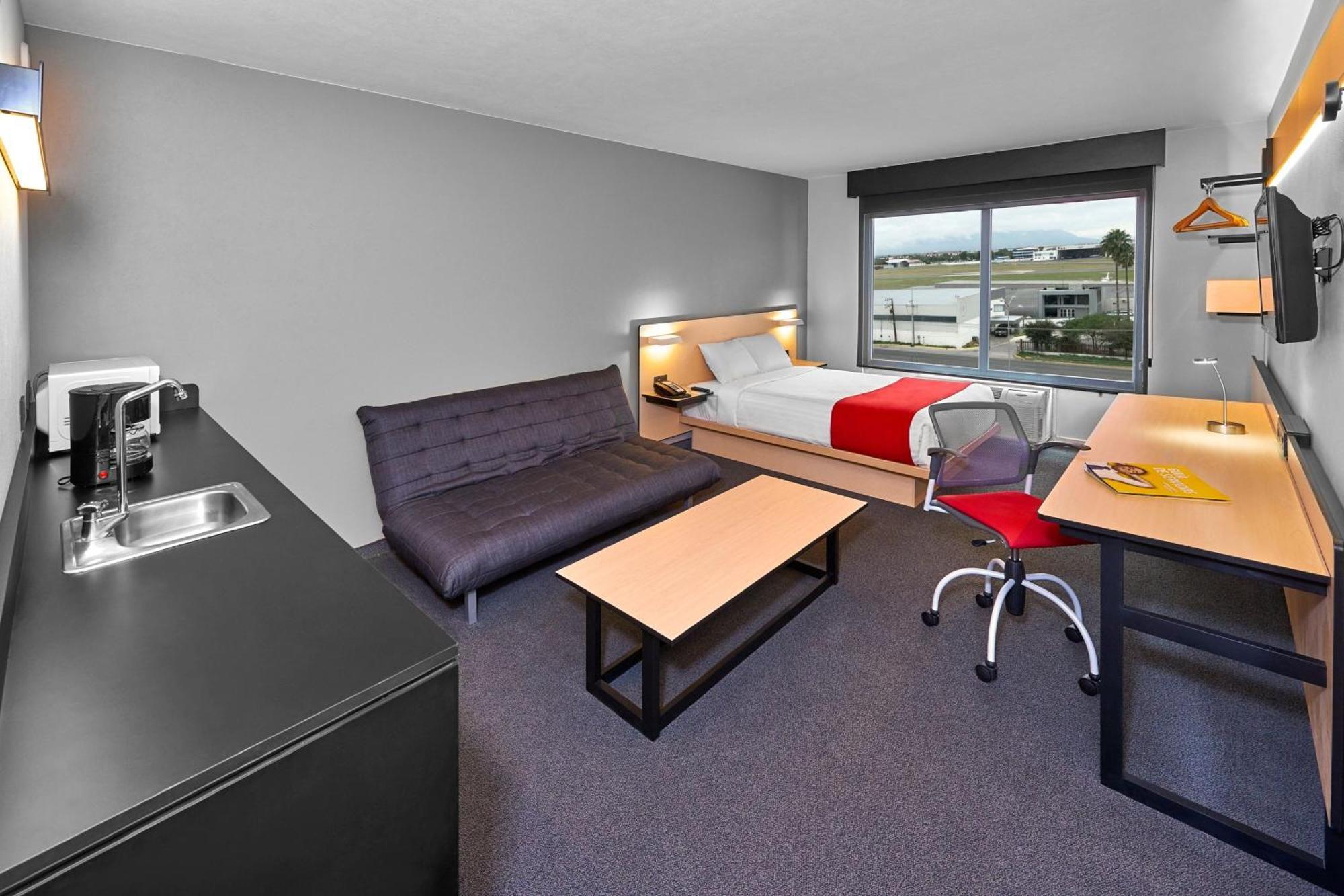 City Express By Marriott Monterrey Norte Экстерьер фото